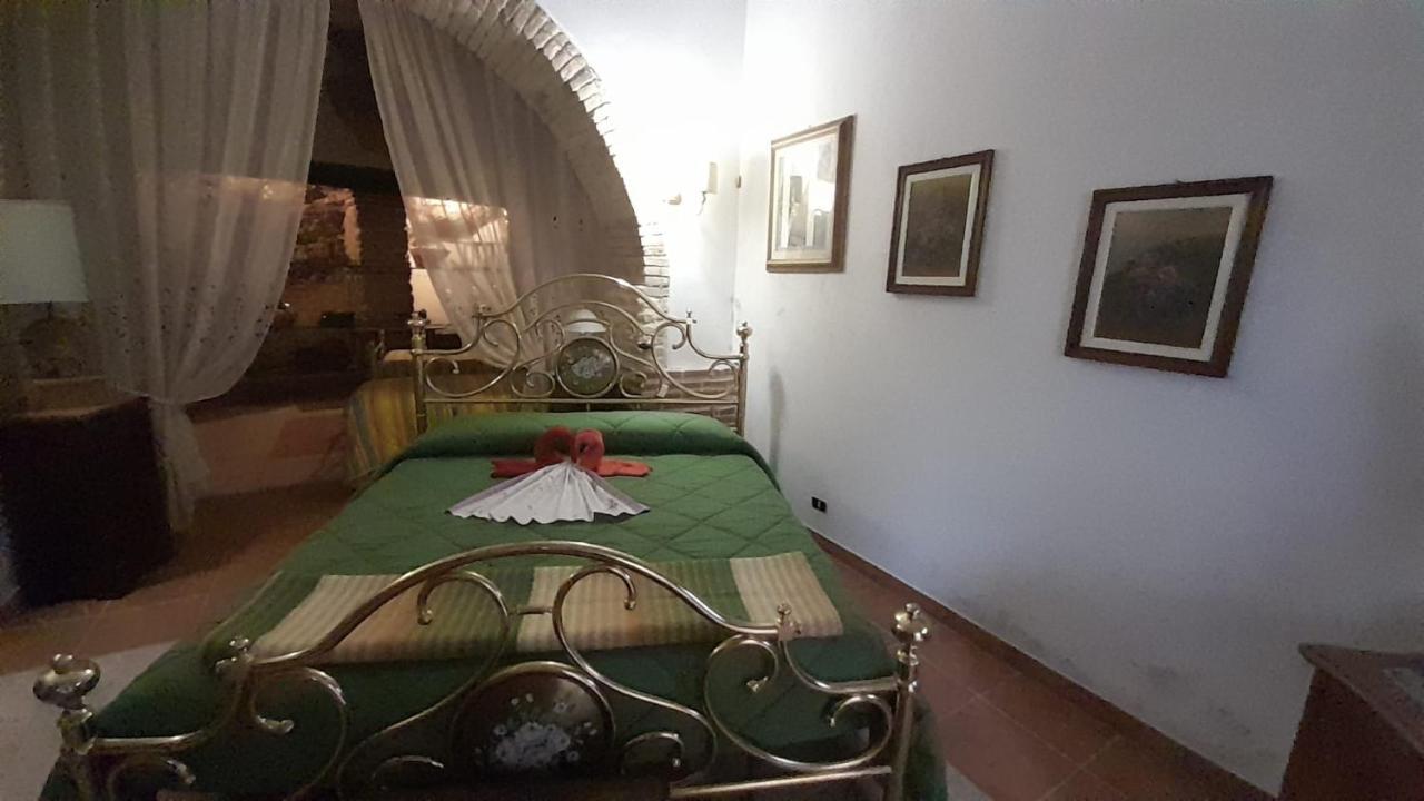 Al Cantinone Toffia Luaran gambar