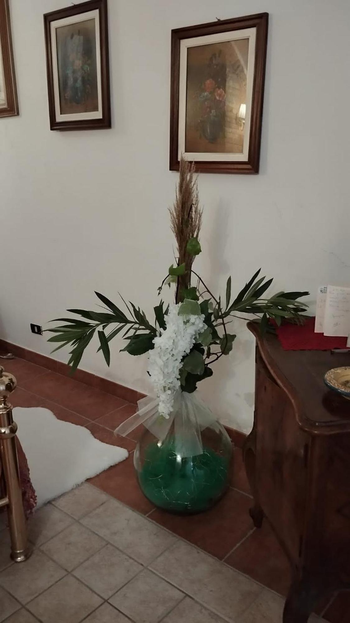 Al Cantinone Toffia Luaran gambar